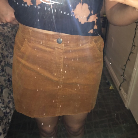 High wasted skirt - Picture 4 of 6